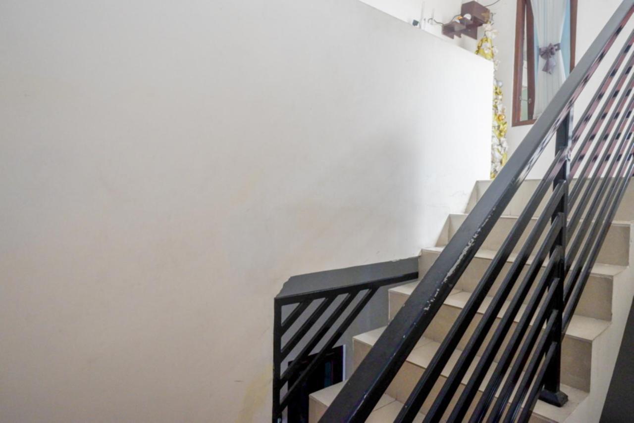 Reddoorz At Mahameru Residence Yogyakarta Kejayan Exterior foto