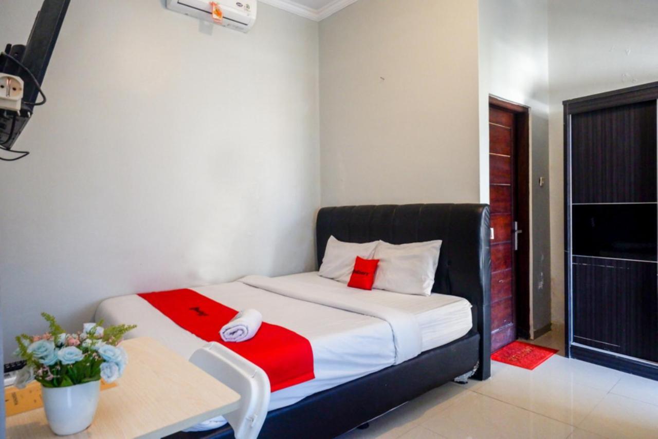 Reddoorz At Mahameru Residence Yogyakarta Kejayan Exterior foto