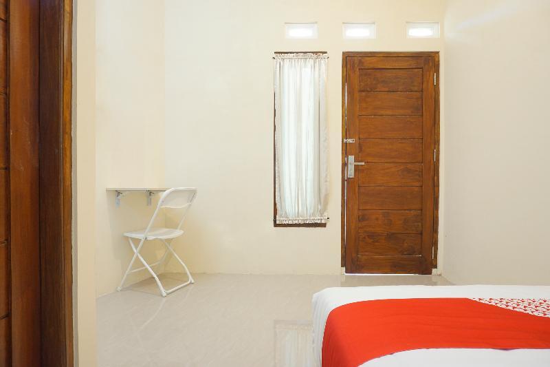 Reddoorz At Mahameru Residence Yogyakarta Kejayan Exterior foto